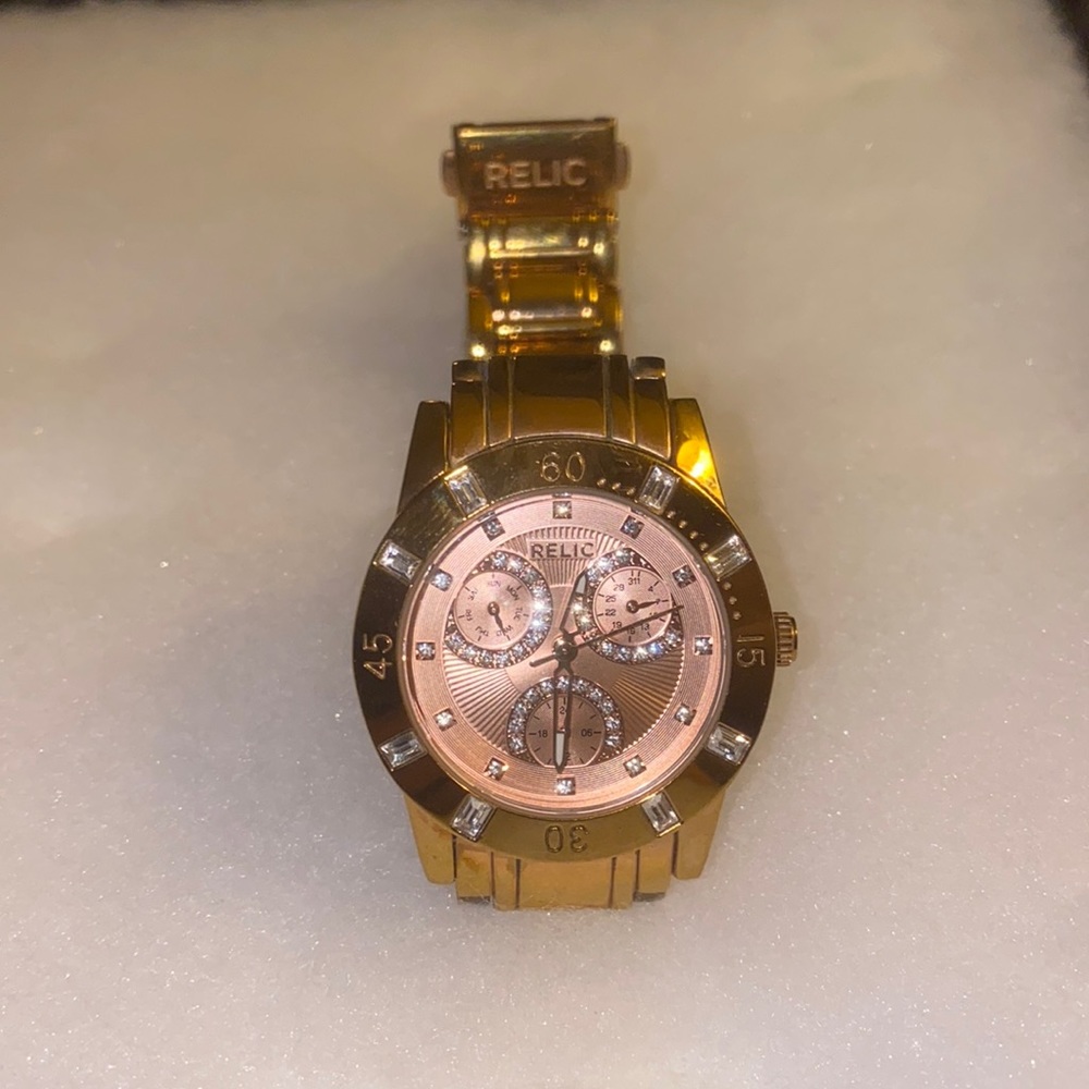 Fossil Women’s Relic Gold Pleated Watch